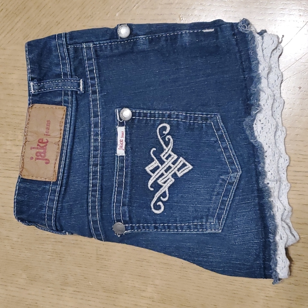 Jake shorts size 3